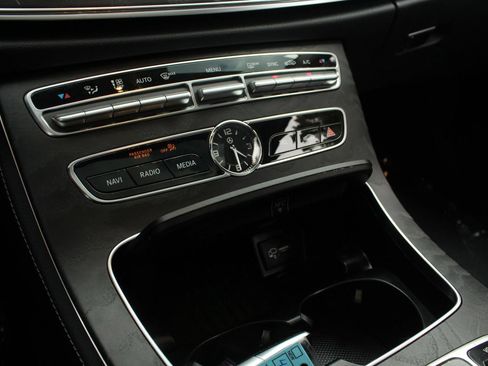 Used 2018 Mercedes-Benz E 400 4MATIC Wagon w/ Premium 3 Package image 34