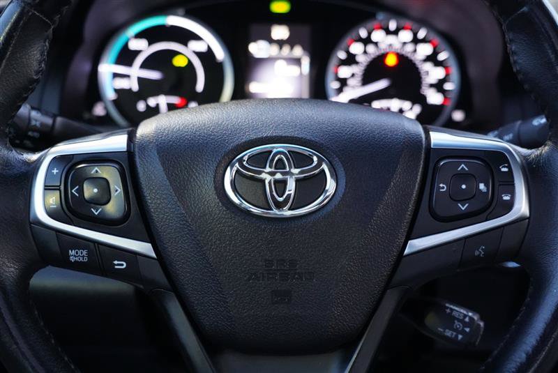 Used 2017 Toyota Camry SE w/ Moonroof Package FWD image 44