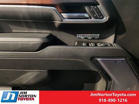 Used 2025 GMC Sierra 1500 Denali AWD/4WD image 24