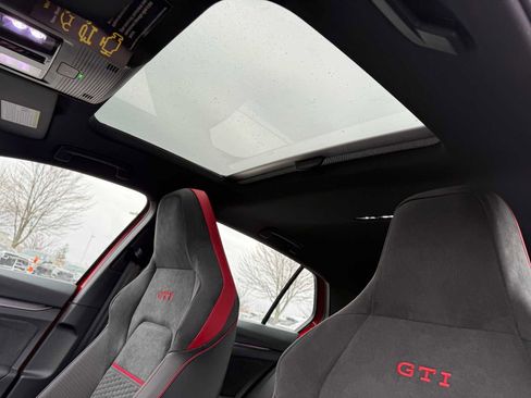 New 2026 Volkswagen GTI SE image 10