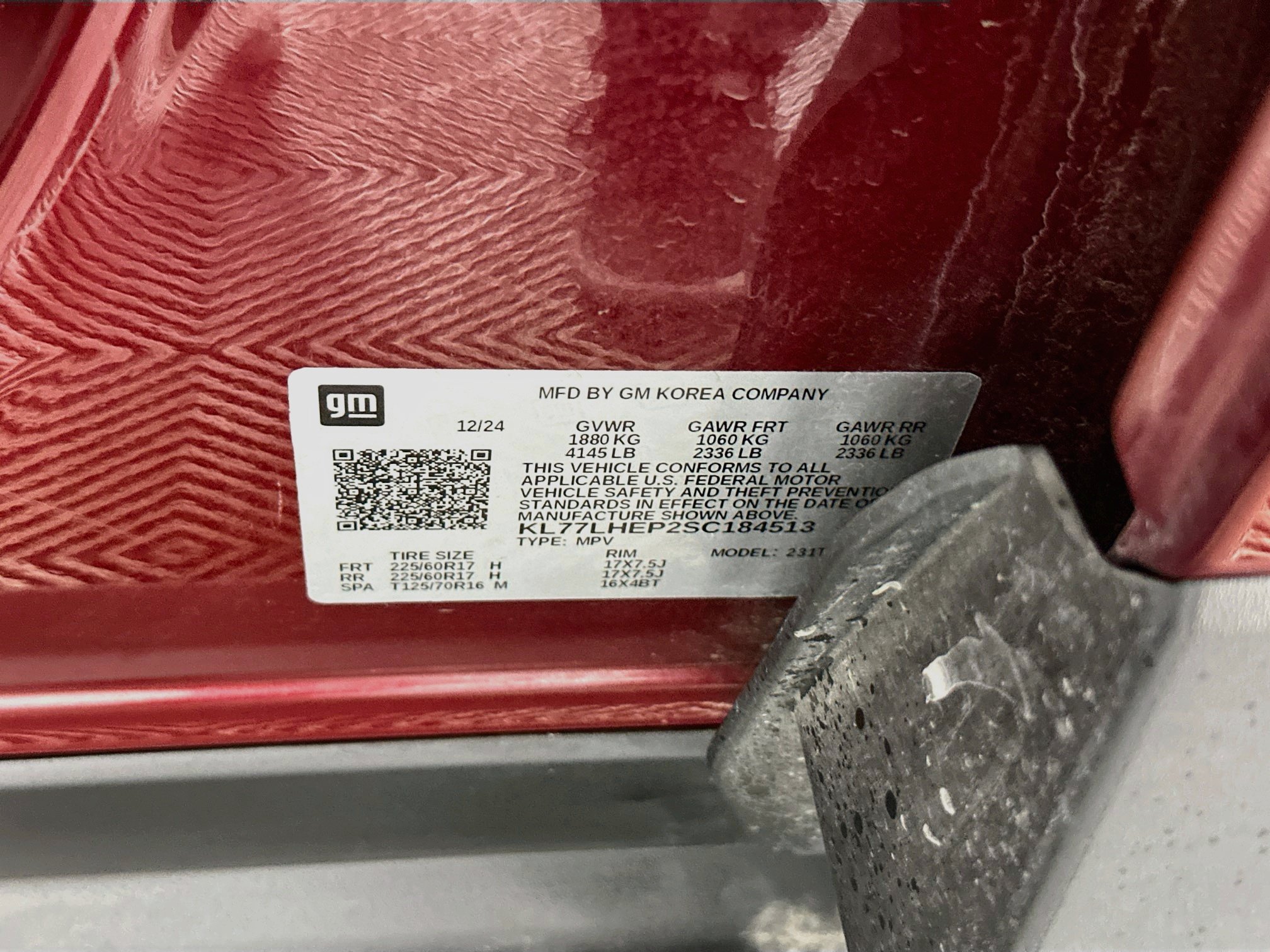 Used 2025 Chevrolet Trax LT FWD image 12