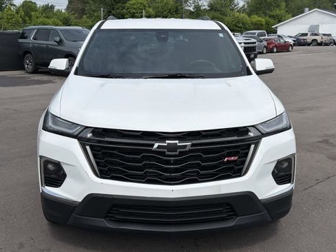Certified 2023 Chevrolet Traverse RS FWD image 2