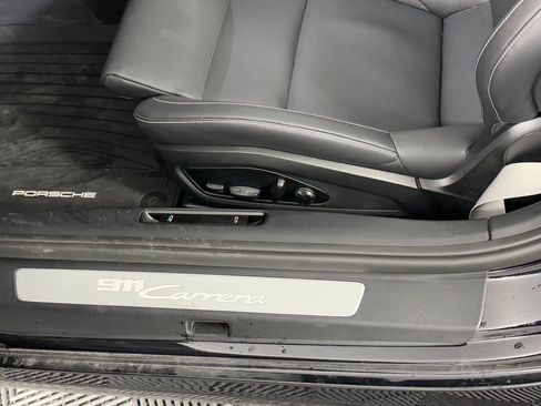 Used 2025 Porsche 911 Carrera image 26