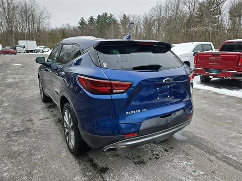 Used 2023 Chevrolet Blazer Premier image 3