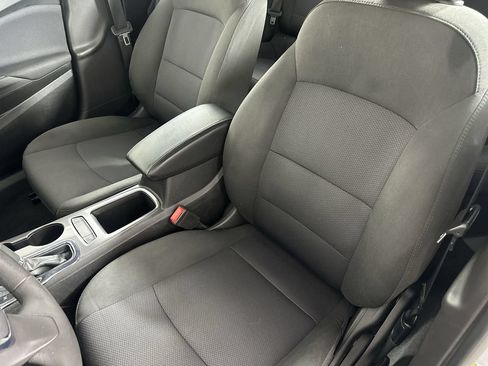 Used 2019 Chevrolet Cruze LT FWD image 20