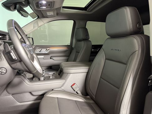 Used 2026 GMC Sierra 1500 Denali w/ Denali Reserve Package AWD/4WD image 4