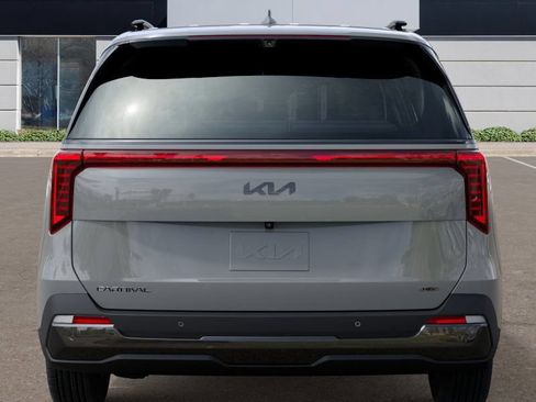 New 2025 Kia Carnival SX Prestige FWD image 15