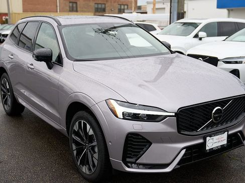 New 2026 Volvo XC60 B5 Plus w/ Climate Package AWD/4WD image 5