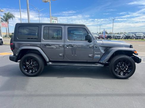 Used 2023 Jeep Wrangler Unlimited Sahara w/ Cold Weather Group AWD/4WD image 12