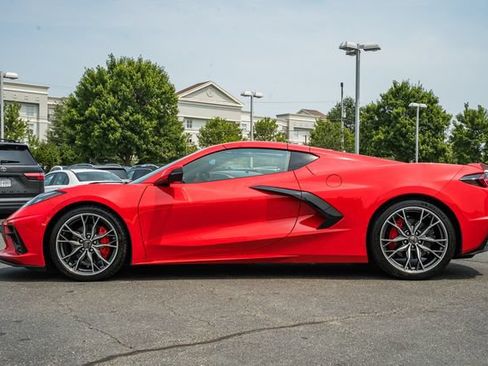 Used 2023 Chevrolet Corvette Stingray Preferred Cpe RWD image 4