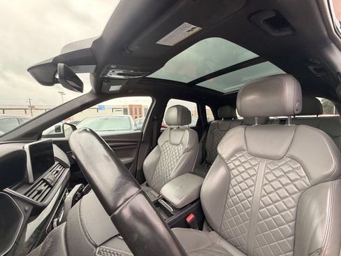Used 2018 Audi SQ5 Premium Plus w/ Navigation Package AWD/4WD image 9
