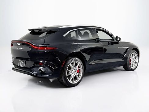 Used 2024 Aston Martin DBX AWD/4WD image 5