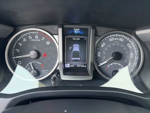 Used 2022 Toyota Tacoma SR5 image 3