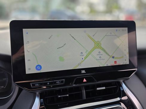 Used 2024 Toyota Venza Limited image 29