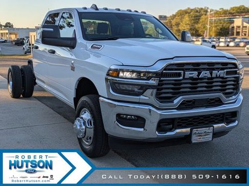 New 2026 RAM 3500 Tradesman w/ Chrome Appearance Group A image 4