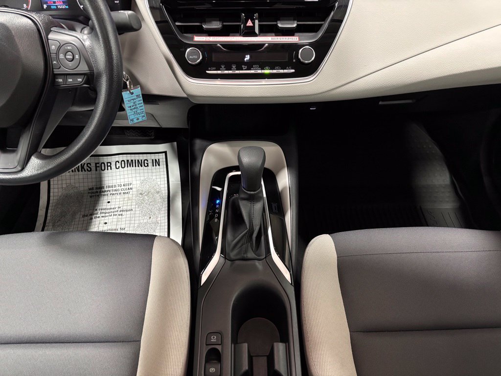 Used 2025 Toyota Corolla LE FWD image 37