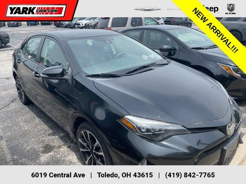 Used 2019 Toyota Corolla SE FWD image 1