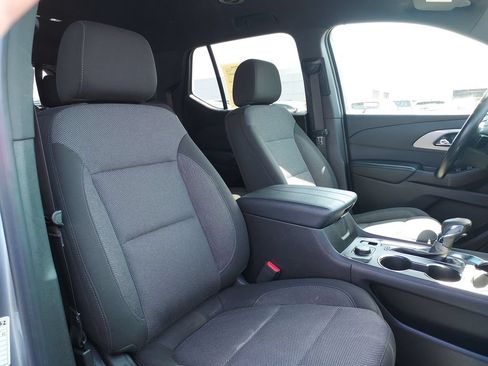 Used 2023 Chevrolet Traverse LT FWD image 30