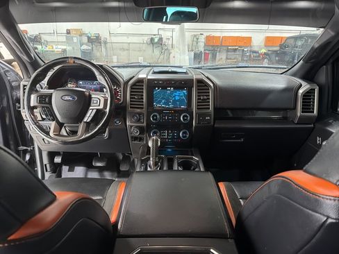 Used 2018 Ford F150 Raptor w/ Equipment Group 802A Luxury image 22