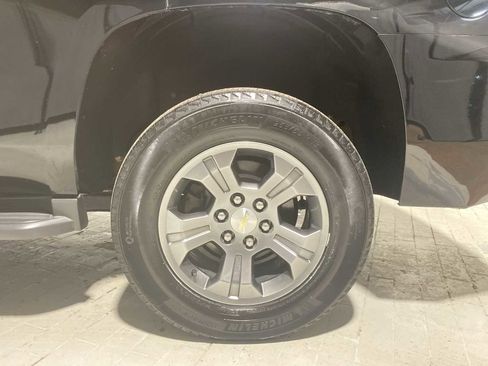 Used 2018 Chevrolet Tahoe LS w/ Enhanced Driver Alert Package image 8