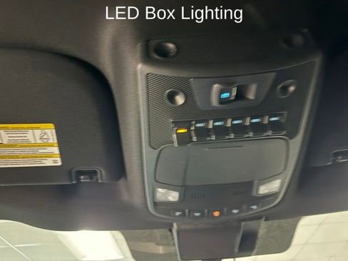 Used 2022 Ford F250 Lariat w/ Lariat Ultimate Package AWD/4WD image 16