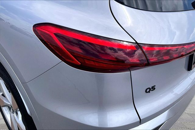 New 2026 Audi Q5 Premium AWD/4WD image 32