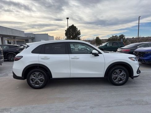 Certified 2026 Honda HR-V LX image 9