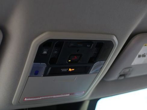 Used 2024 Toyota Tundra Limited image 21