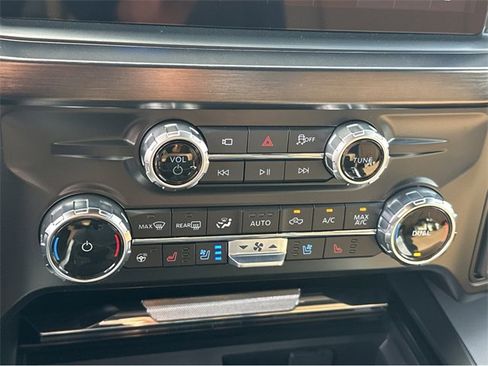 New 2025 Ford F350 Lariat w/ Lariat Ultimate Package image 21