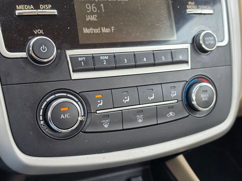 Used 2017 Nissan Altima 2.5 S w/ Power Driver Seat Package FWD image 26