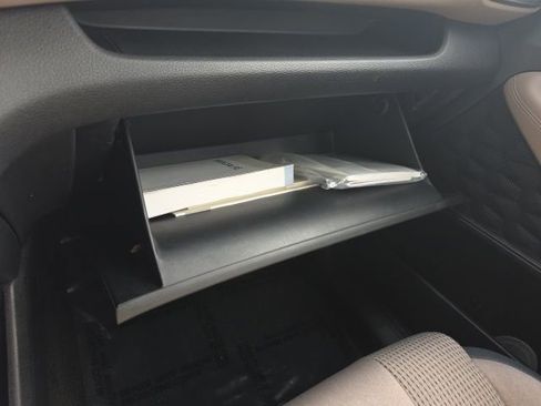 Certified 2023 Hyundai Santa Fe SE image 15