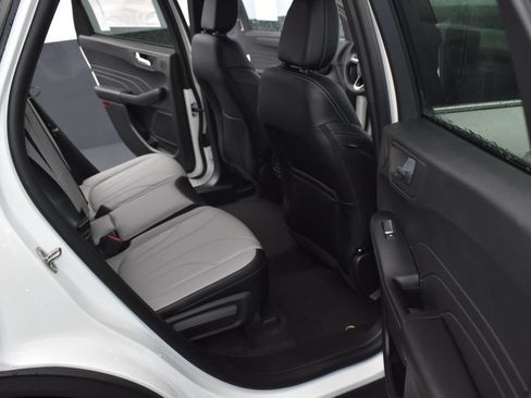 Used 2025 Ford Escape SE w/ PHEV Premium Package FWD image 12