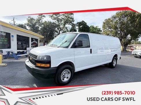 Used 2018 Chevrolet Express 2500 Extended RWD image 1