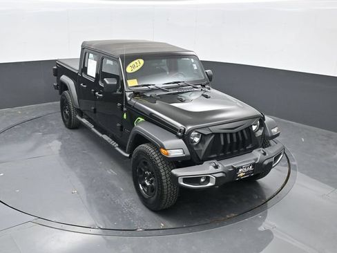 Used 2023 Jeep Gladiator Sport AWD/4WD image 1
