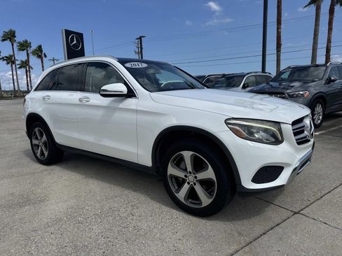 Used 2017 Mercedes-Benz GLC 300 image 3