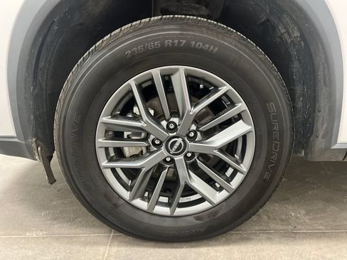 Used 2024 Nissan Rogue S FWD image 29