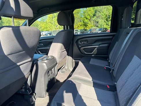 Used 2024 Nissan Titan SV w/ SV Bronze Edition Package image 17