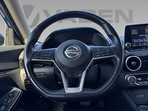 Used 2023 Nissan Sentra SR w/ Electronics Package image 9