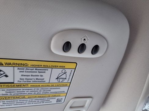 Used 2015 Ford Escape Titanium image 17