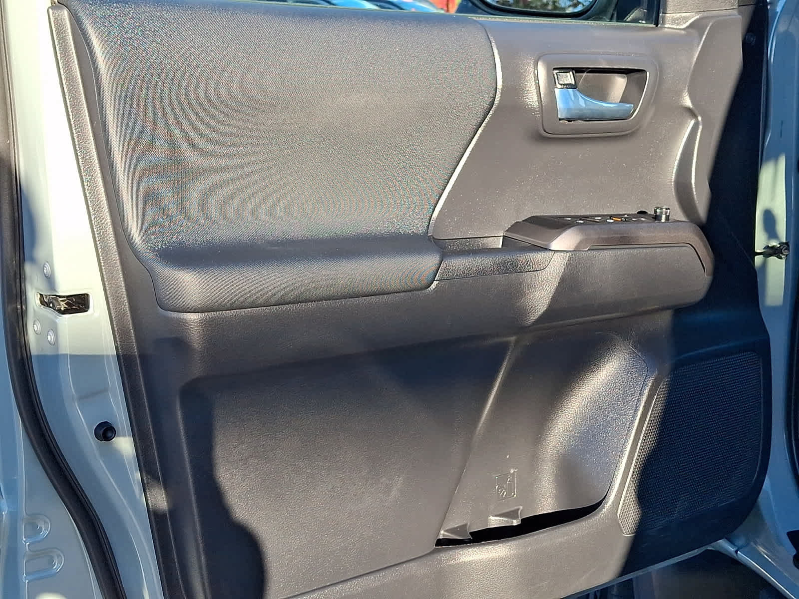 Used 2022 Toyota Tacoma TRD Sport AWD/4WD image 14