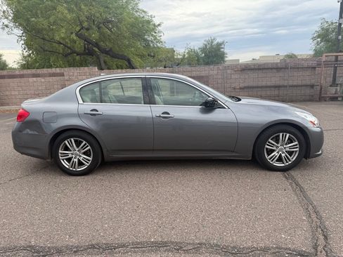 Used 2012 INFINITI G37 Journey w/ Premium Pkg RWD image 4