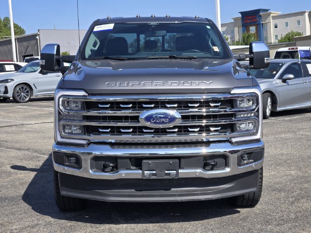 Used 2025 Ford F350 Lariat w/ Lariat Ultimate Package AWD/4WD image 2