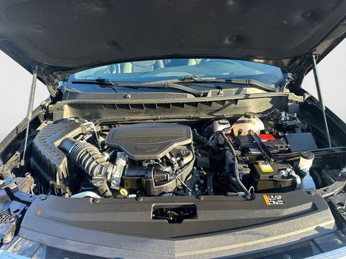 Used 2025 Cadillac XT6 Premium Luxury image 14