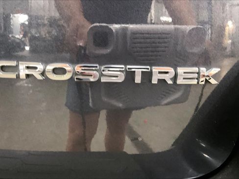 Used 2018 Subaru Crosstrek 2.0i Limited AWD/4WD image 10