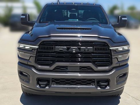 New 2026 RAM 2500 Laramie AWD/4WD image 9