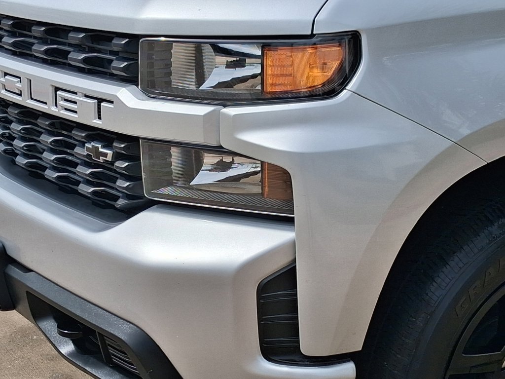 Used 2021 Chevrolet Silverado 1500 Custom w/ Rally Edition RWD image 7