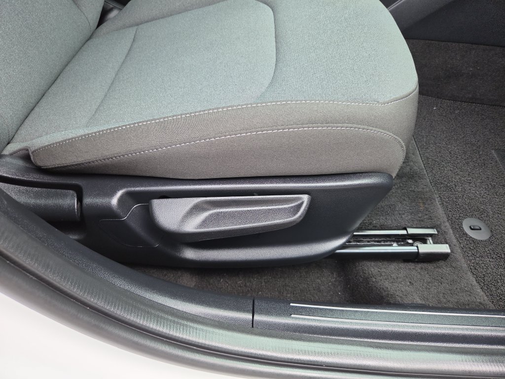 Used 2026 Kia K4 FWD image 34
