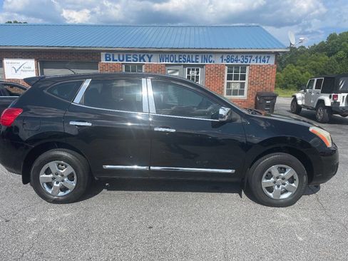 Used 2013 Nissan Rogue S image 1
