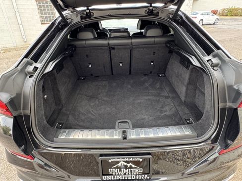 Used 2024 BMW X6 xDrive40i w/ Premium Package image 8