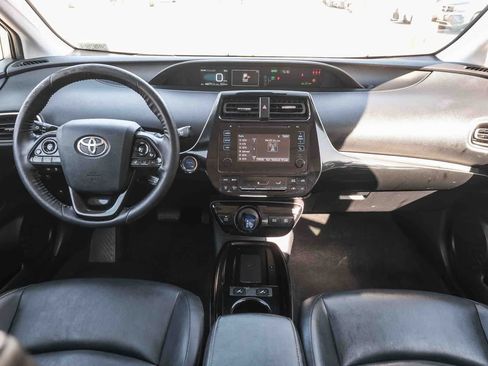 Certified 2019 Toyota Prius XLE w/ Advanced Technology Package FWD image 13